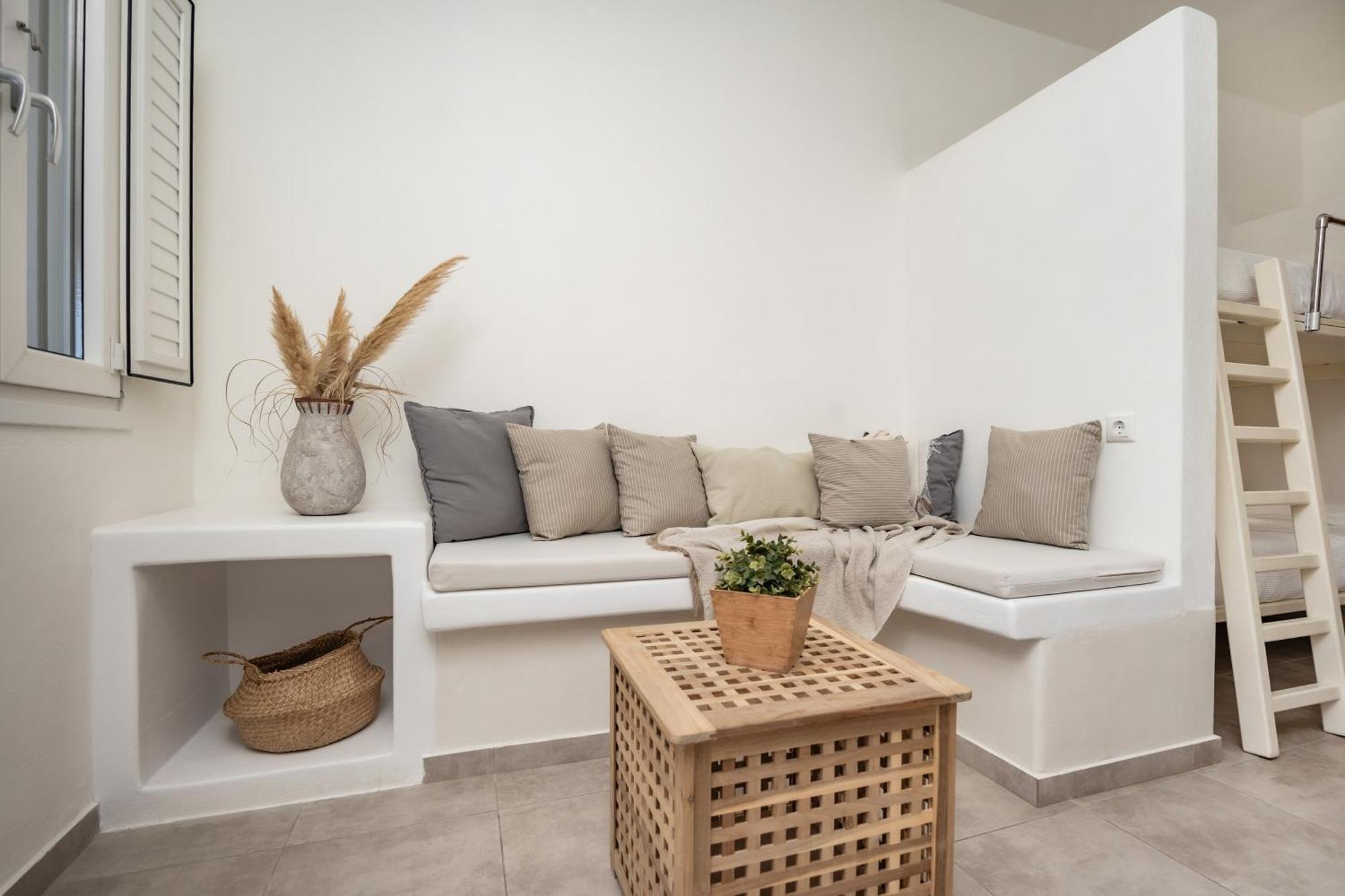 Thea Suites Naxos Agios Prokopios (Naxos) Exterior foto