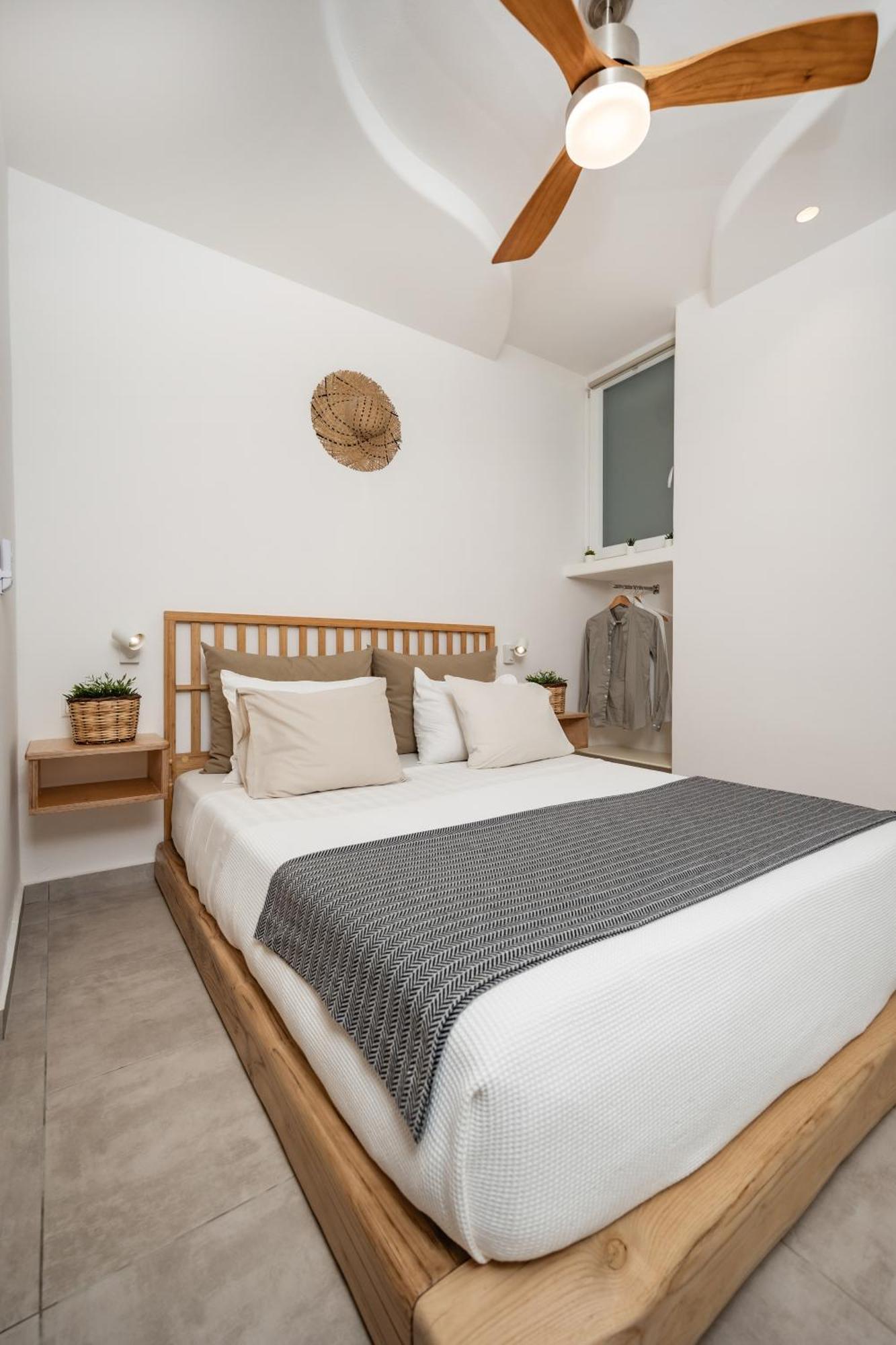 Thea Suites Naxos Agios Prokopios (Naxos) Exterior foto